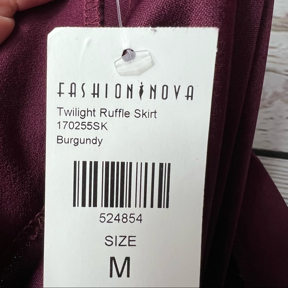 Nwt Fashion Nova Twilight Ruffle Skirt Oxblood - Picture 5 of 7